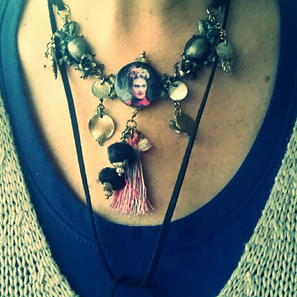 🔥SOLD🔥FRIDA KAHLO NECK WRAP CHOKER - Picture 2 of 5